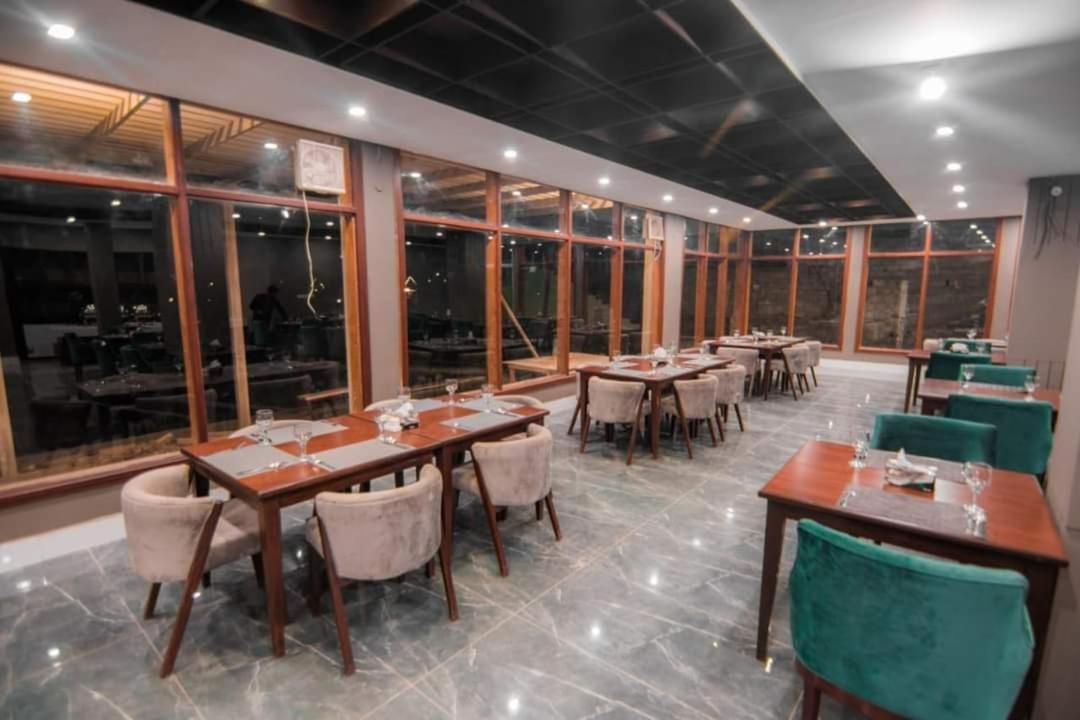 Tibet Hotel Скарду Экстерьер фото