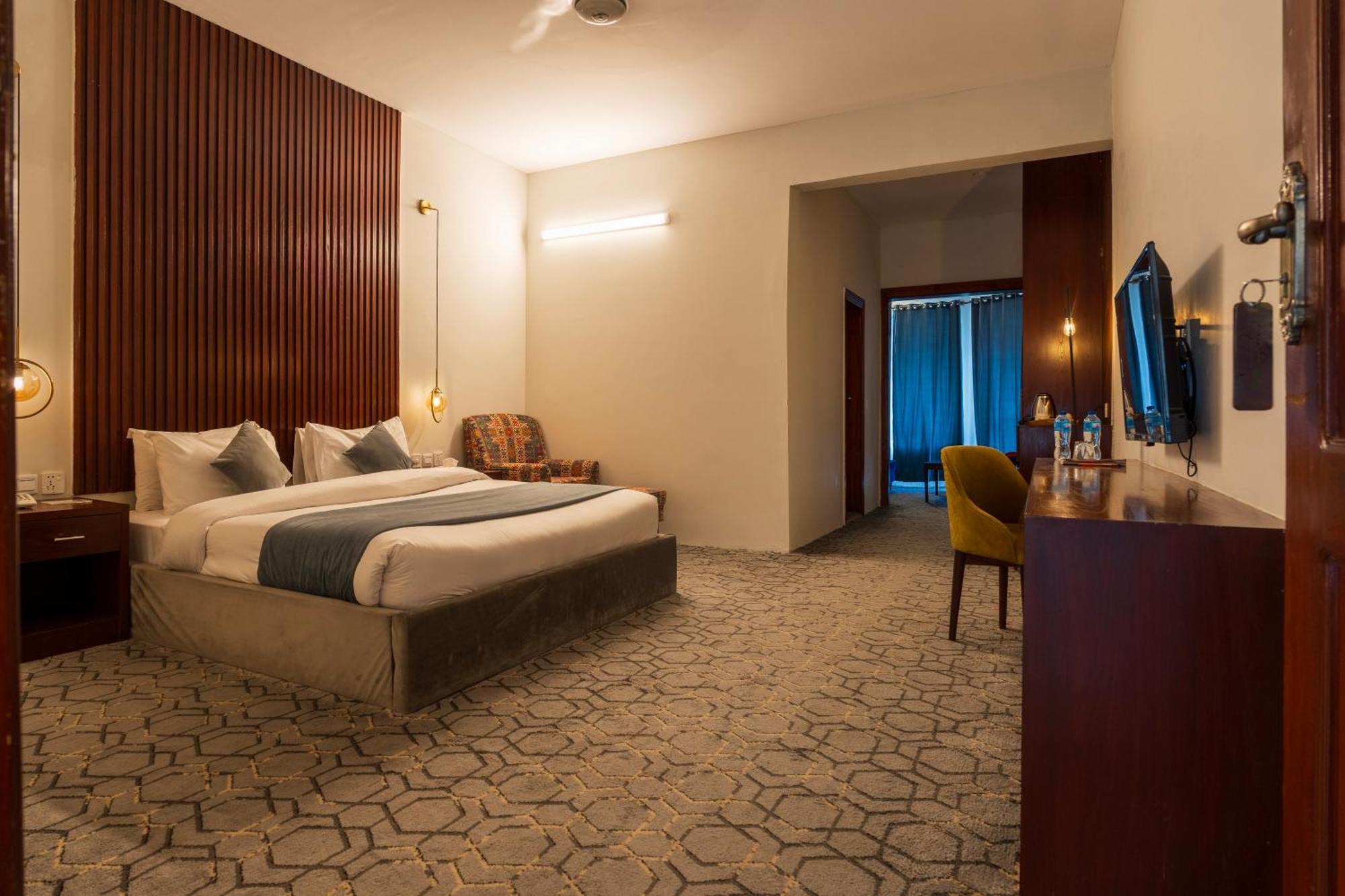Tibet Hotel Скарду Экстерьер фото